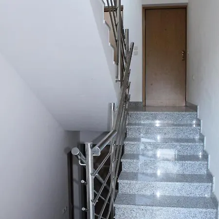 Lägenhet Apartments By The Sea Kozino, Zadar - 5755 Petrcane