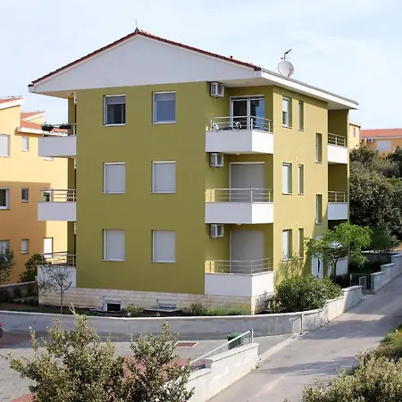 Apartments By The Sea Kozino, Zadar - 5755 *