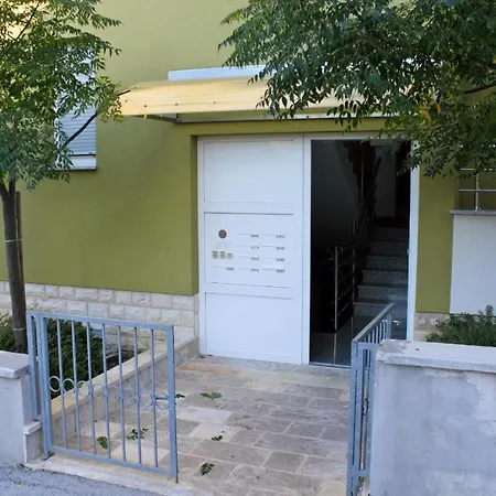 Apartments By The Sea Kozino, Zadar - 5755 Apartment Petrcane