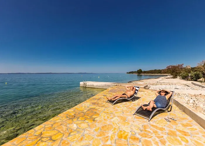 Apartments By The Sea Kozino, Zadar - 5755 Lägenhet Petrcane